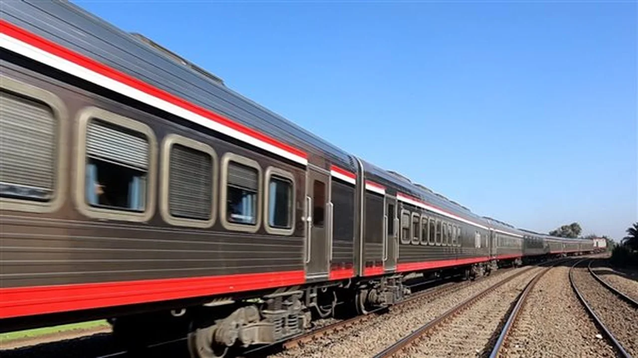 انتظام حركة القطارات بكافة الخطوط بالتزامن مع استقرار حالة الطقس الحالية